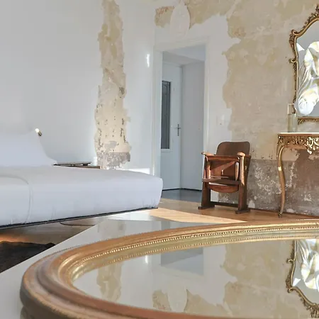 Caffe Dell'arte Boutique Готель Локарно