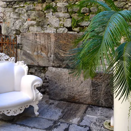 Caffe Dell'arte Boutique