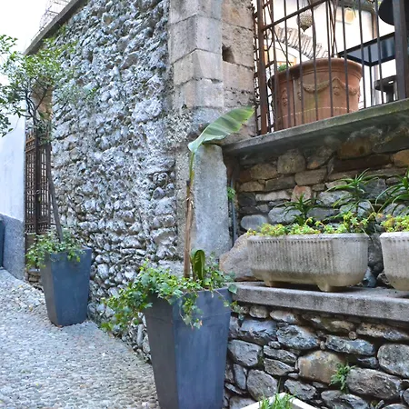 Caffe Dell'arte Boutique