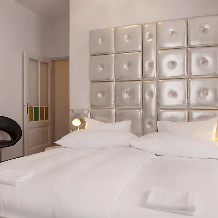 Caffe Dell'arte Boutique Готель 3*