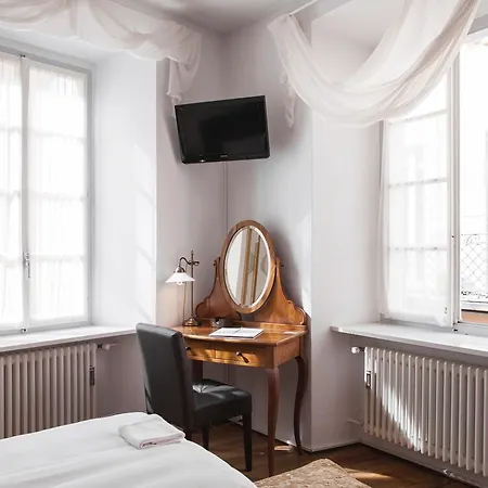 Caffe Dell'arte Boutique Локарно